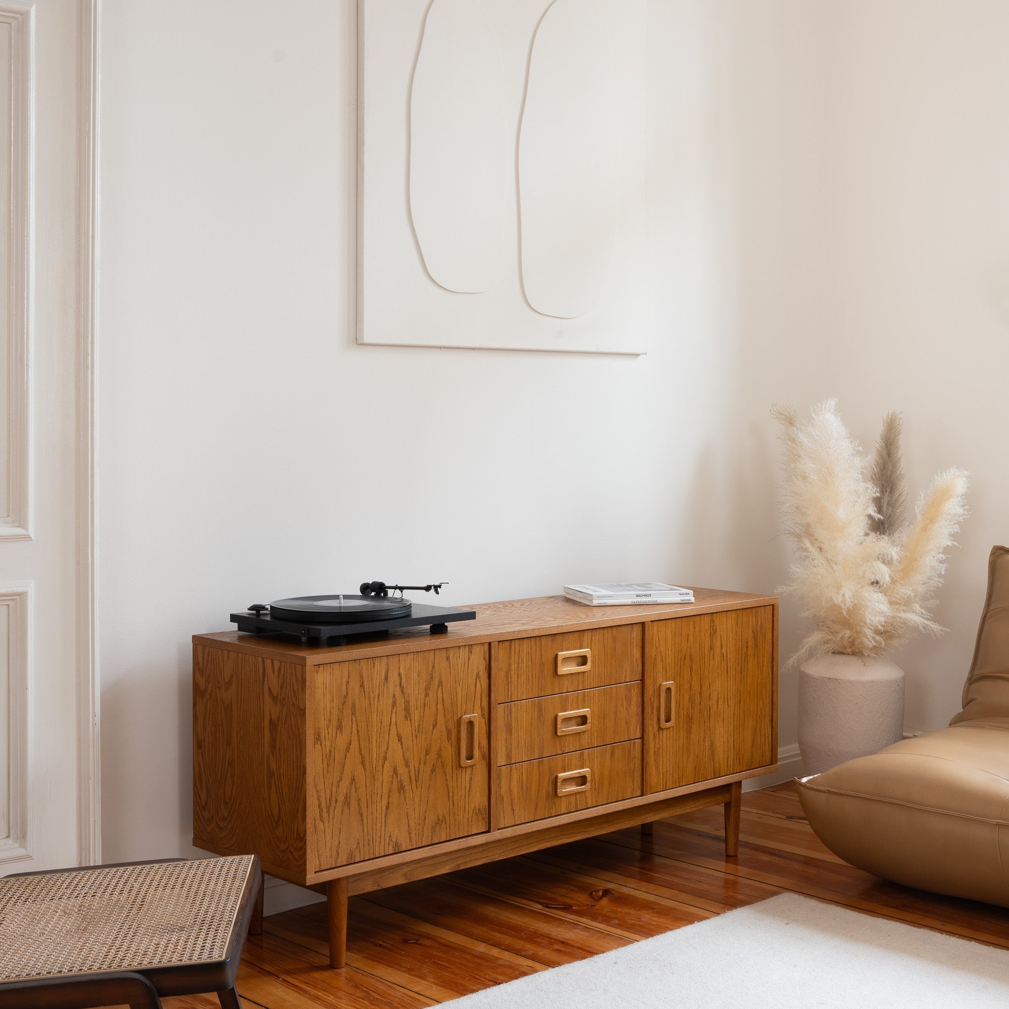 Mid-Century Modern Style – What defines it and how to bring it into your home - Pastform Furniture - Global