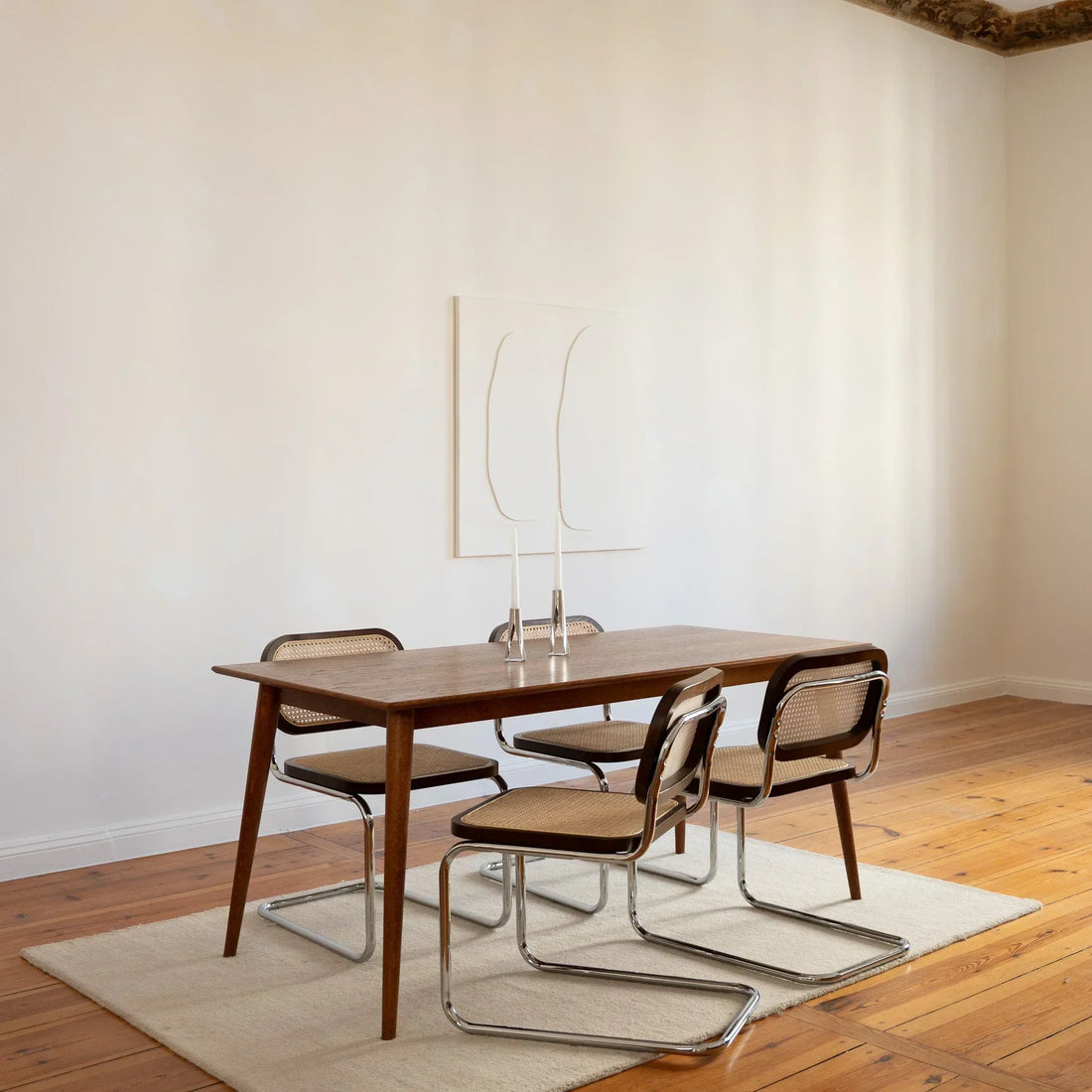 Extendable table – a must-have for small apartments and big families.