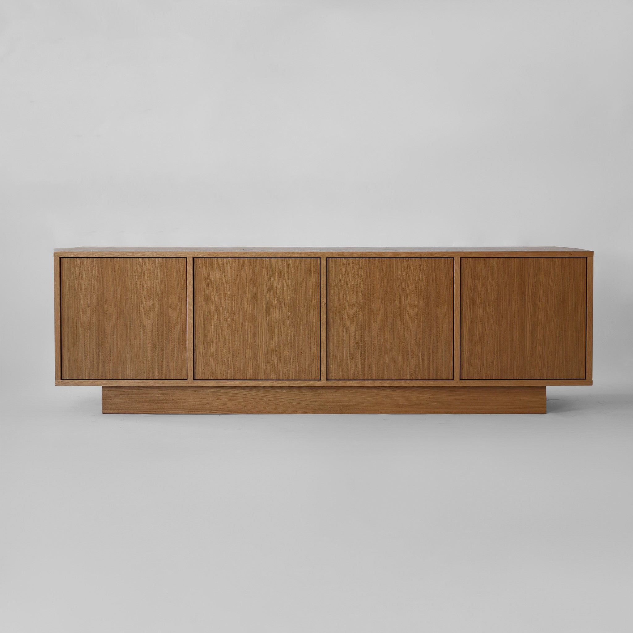 LOTV M Sideboard - shipping within 2-3 days