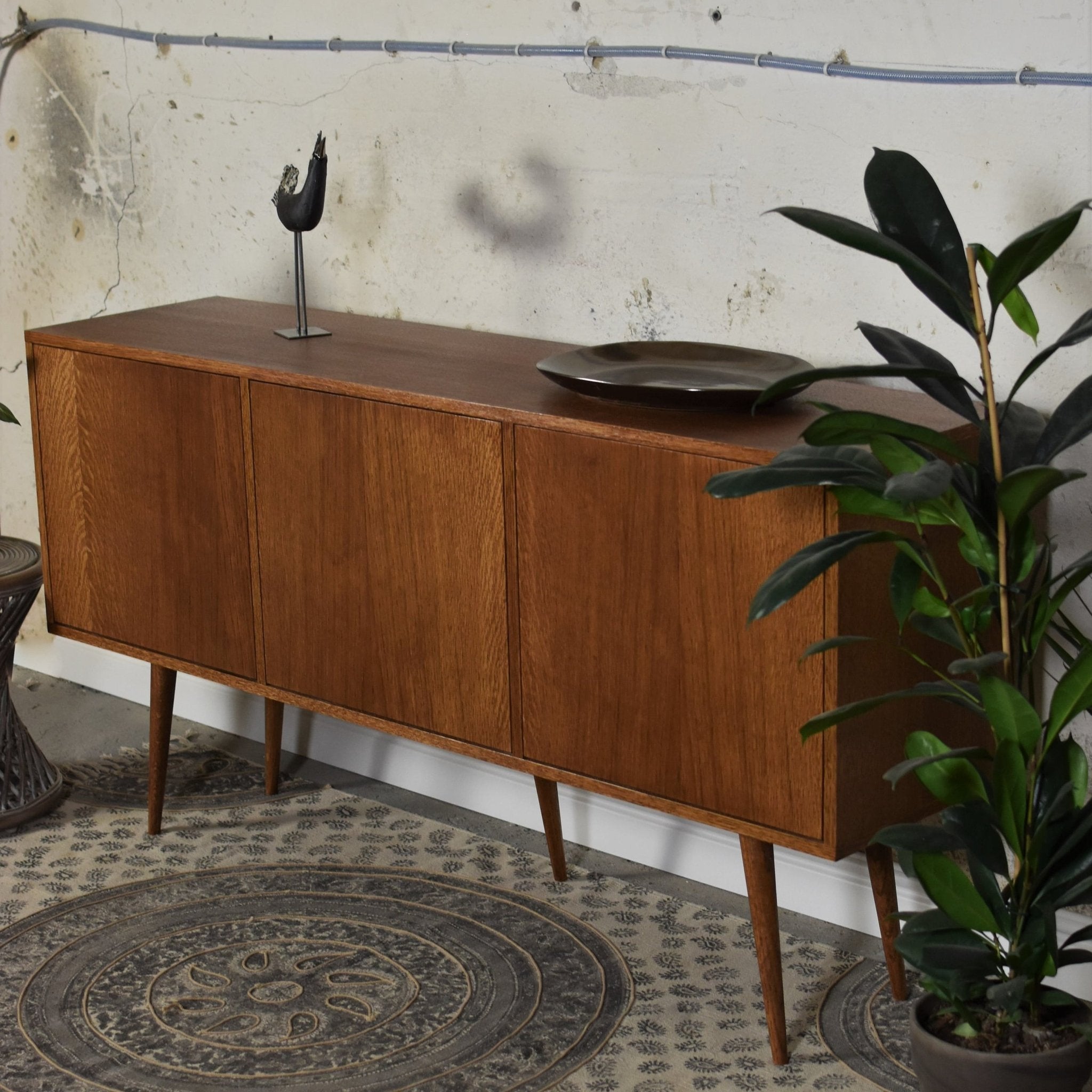 Komoda CLASSY TRI BROWN - Pastform Furniture