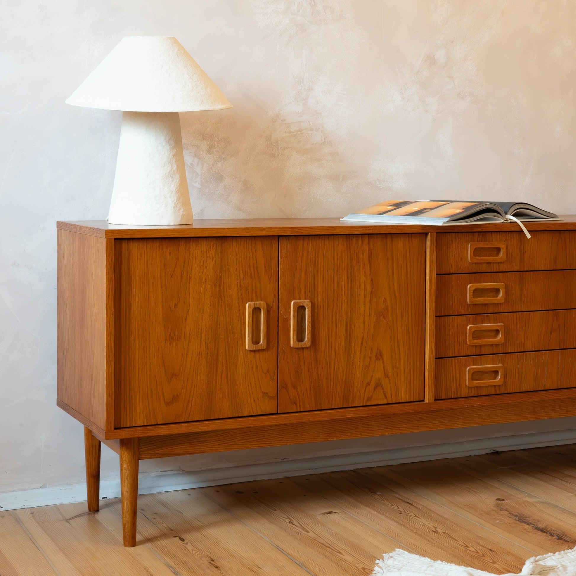 Komoda MID CENTURY - Pastform Furniture